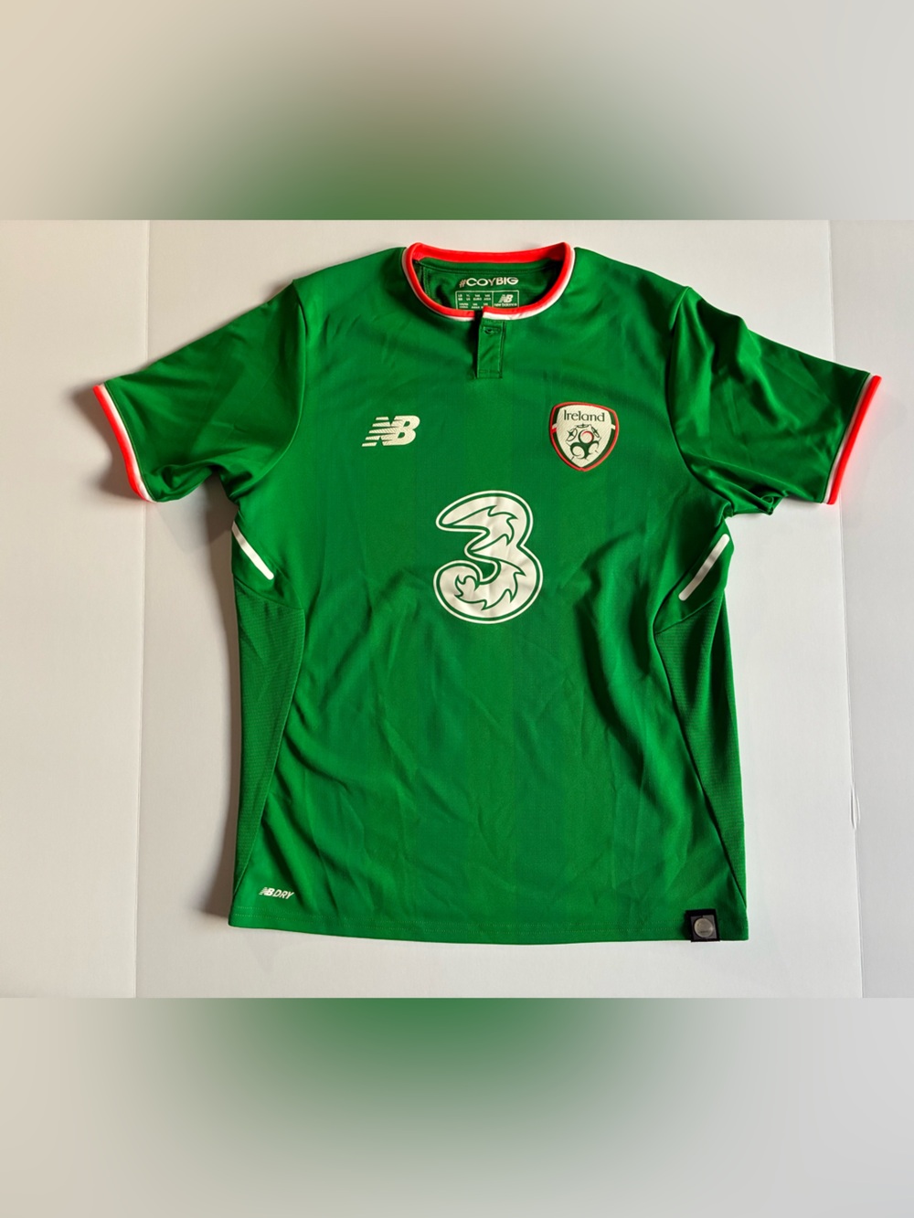 New Balance Kids Ireland Green Soccer Jersey with White & Red Accents Large Size